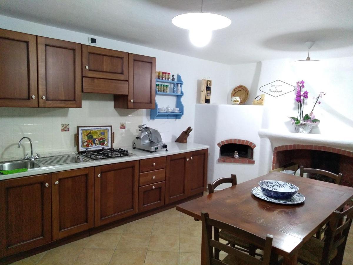 Locanda B&B Dandana Orgosolo Kültér fotó