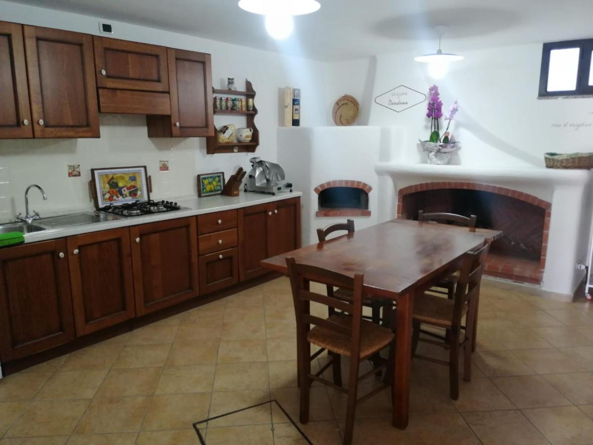 Locanda B&B Dandana Orgosolo Kültér fotó