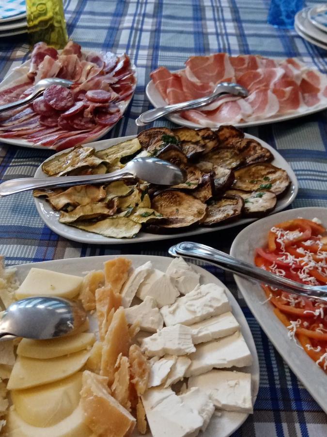 Locanda B&B Dandana Orgosolo Kültér fotó
